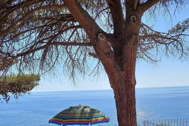 Enjoy a beach holiday and breathtaking sunsets by the sea!