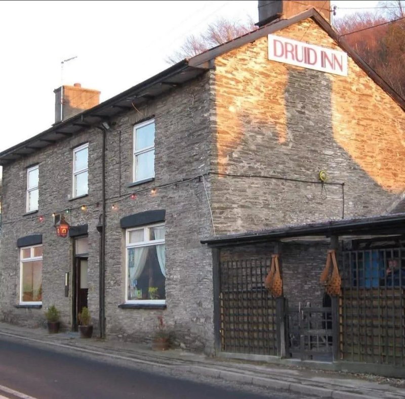 Druid Inn, Goginan