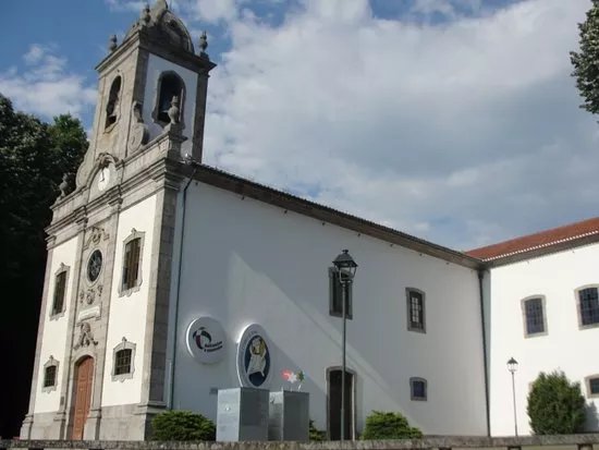 Igreja de Sao Miguel de Vila das Aves