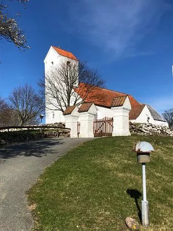 Helgenaes Kirke