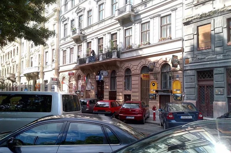 59m2 OKTOGON ANDRASSY Duplex Style 1 Bedroom Suite + 1 Bedroom Mezzanine