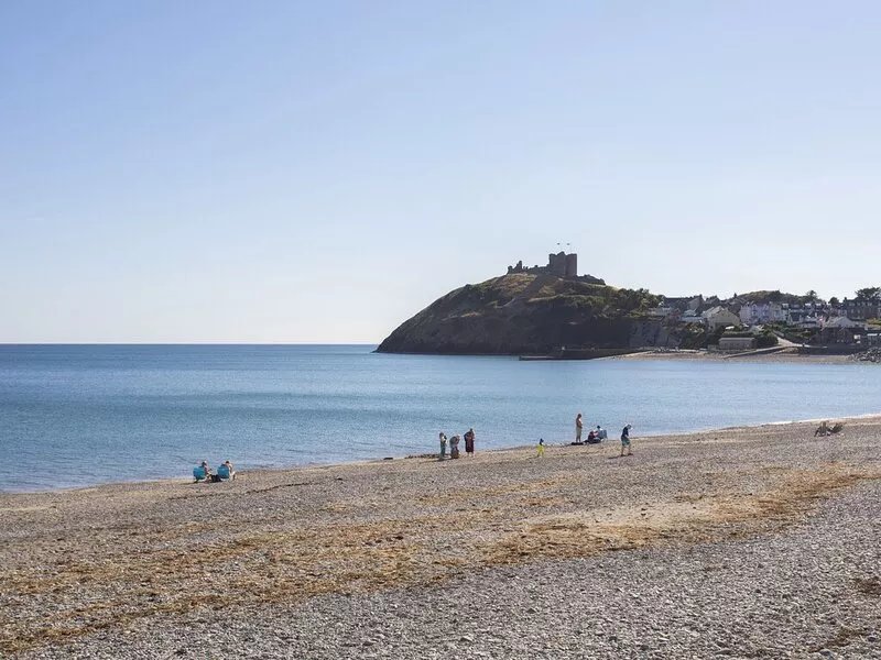 BROOK COTTAGE, family friendly, with a garden in Criccieth