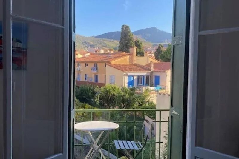 Gorgeous spacious apartment in Collioure superbly located in the old town