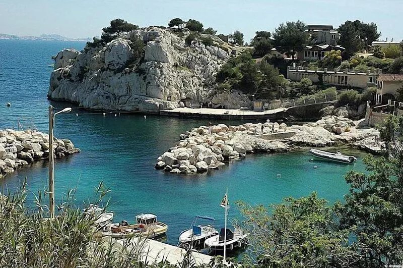 Pretty town house facing SOUTH, Terrace, Sea & Calanques