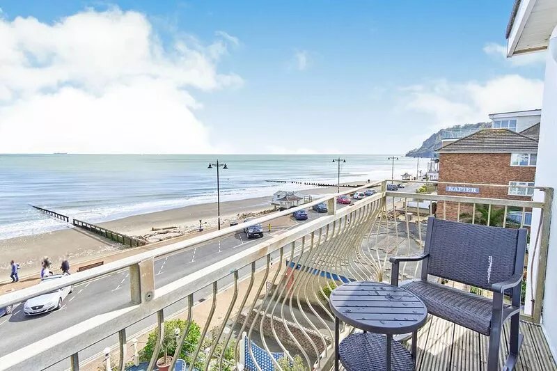 Freshwater at the Aqua, 1 bed sea view apartment.