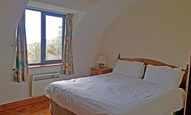 Well equipped house with use of hotel facilities