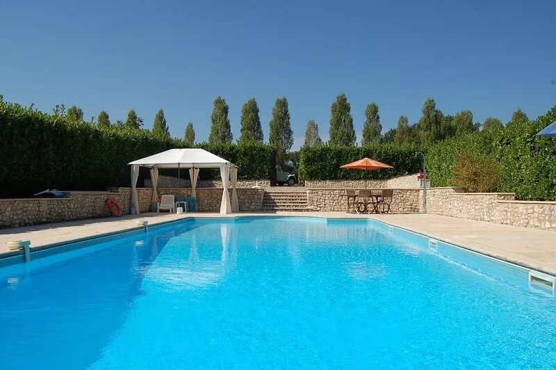 Domaine de Pemontier - La Vieille Grange (sleeps 8 in 4 bedrooms)