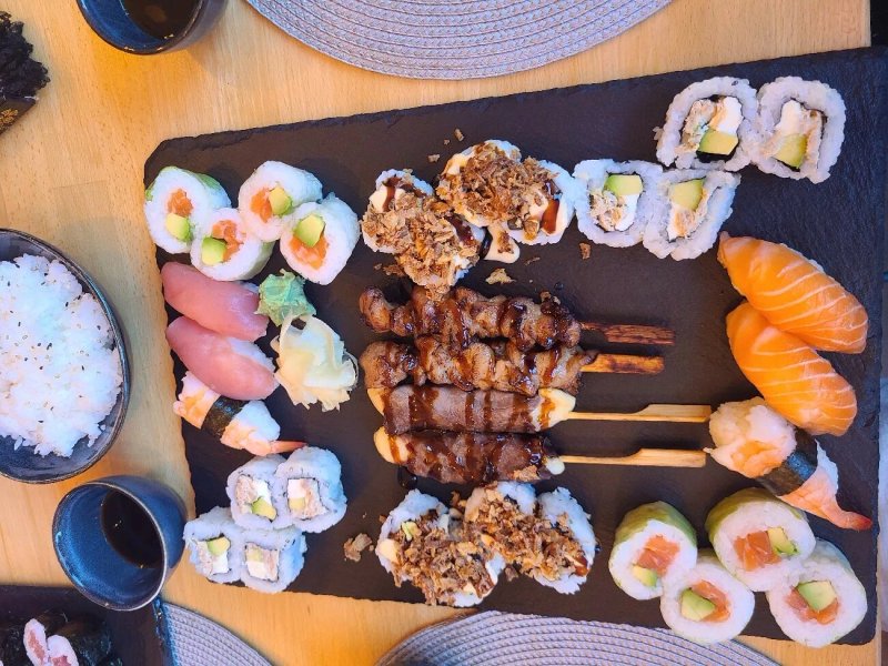 Fujishi Sushi & Poke