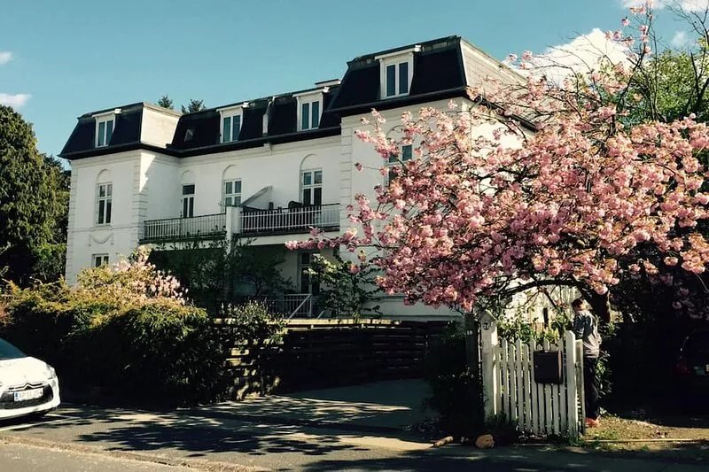 APARTMENT LOCATED IN THE EXCLUSIVE NORTH CPH. Close to Cph.Center-Beaches-Nature