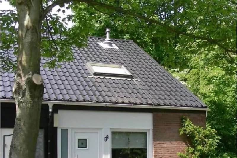 Cottage on Grevelingenmeer in park Aquadelta, south terrace, fireplace, FREE wi