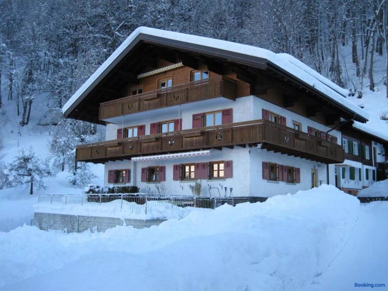 Haus Ladeler