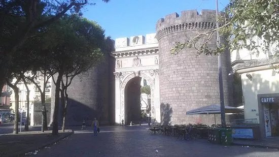 Porta Capuana