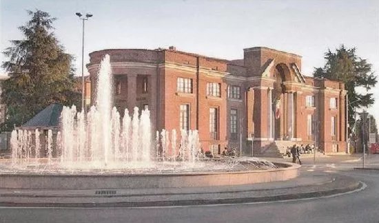 Biblioteca Civica - Luigi Majno