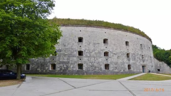 Monostori Fort