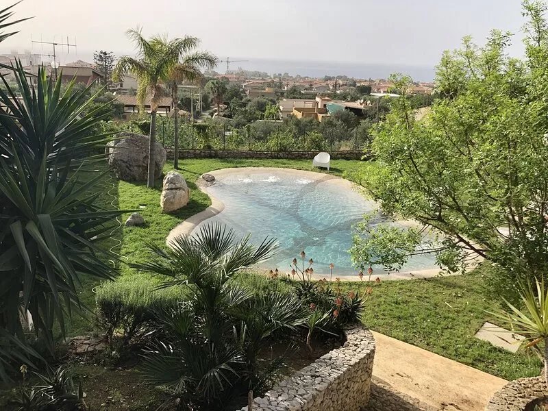 Villa between sea and mountain with private pool and sea view with private pool