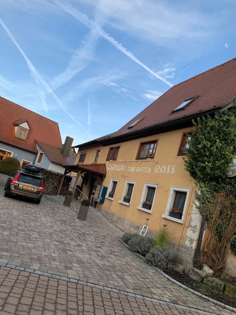 Inn Rotes Ross