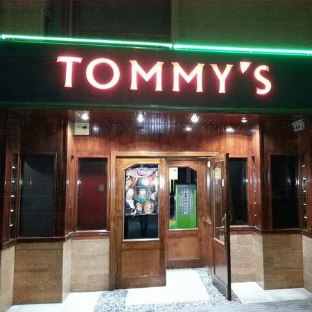 Tommy's Bar