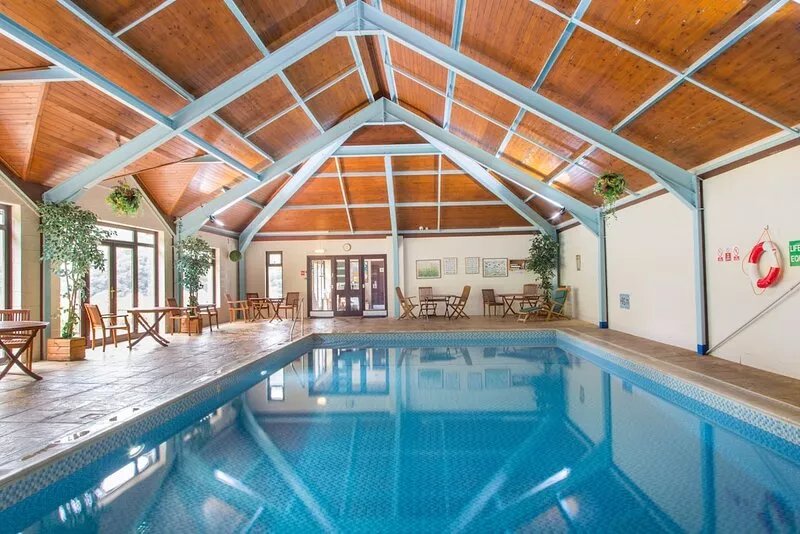 3 Bed Caravan, South Devon Coast nr Plymouth, 200m to Beach + Indoor Heated Pool