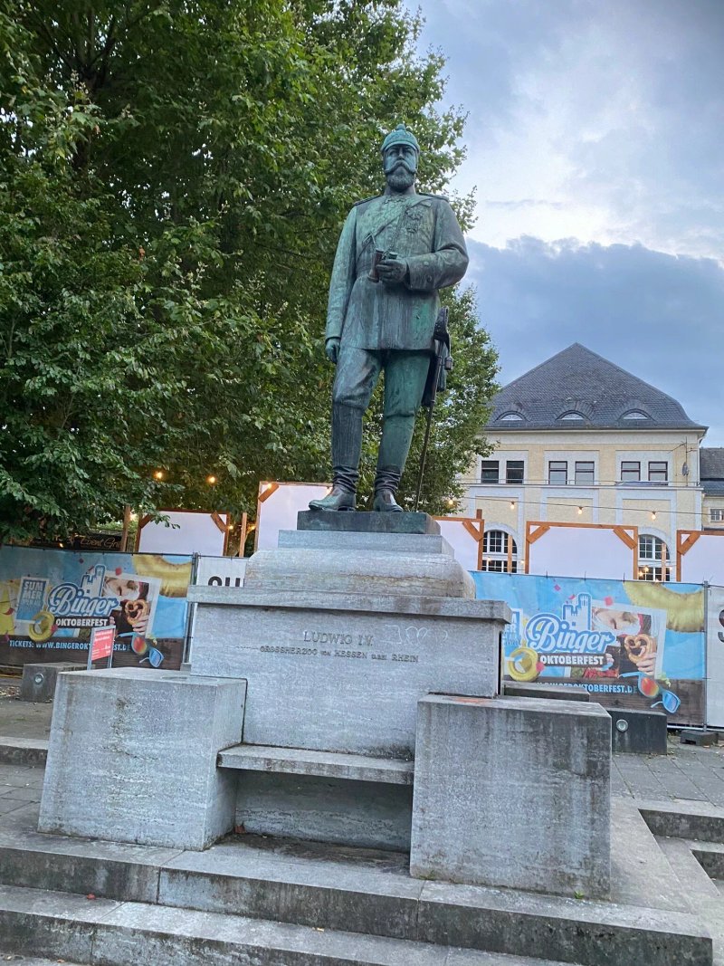 Grossherzog Ludwig Iv. Von Hessen Und Bei Rhein