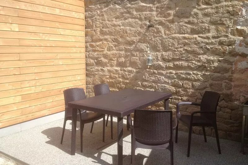 Fishing house in a small Breton port 4 p
