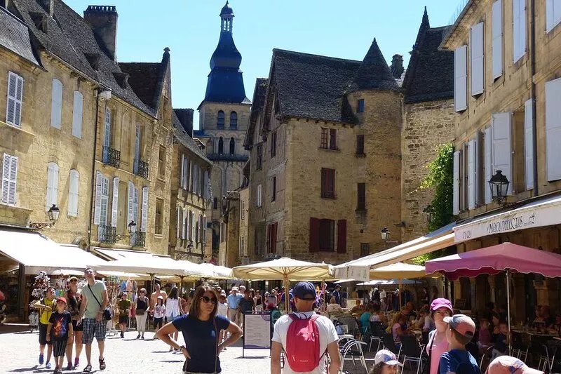 Cezanne, charming apartment in Sarlat. Ideal for couples. Free wifi and parking