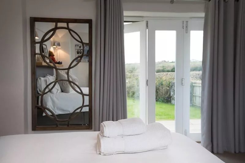 The Blacksmiths - Luxury Cottage, Countryside Views, Pet Friendly