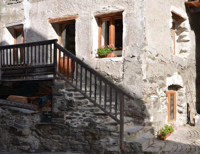 Cosy guest house and a great base for 5 top Alpine ski resorts!