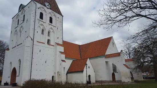 Heliga Kors Kyrka