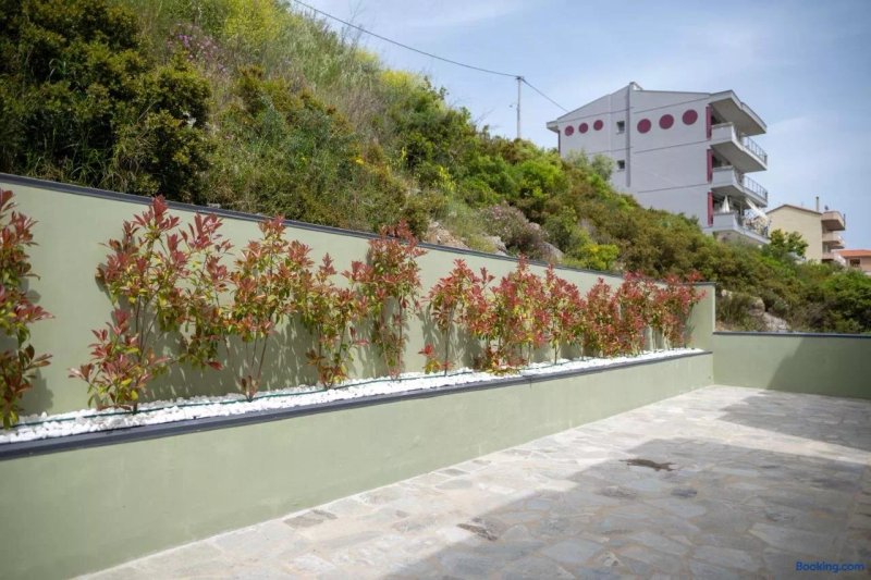 Lofos Apartments