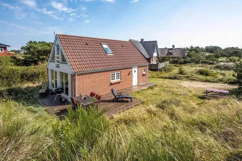 Awesome home in Nørre Nebel with kitchen