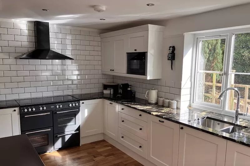 Boutique, 4 bedroom detached house
