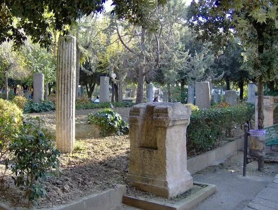 Il Lapidario della Villa Comunale (I Sec.D.C.)
