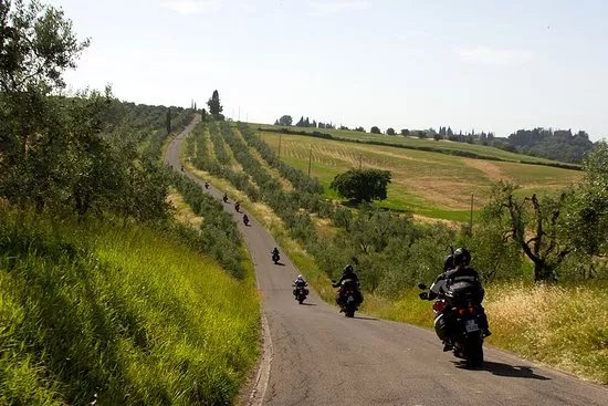 Motorcycle Tours Italy / Hear Te Road