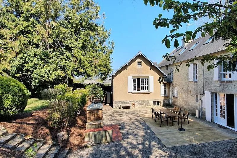 Tracy sur Mer. Charming renovated residence for up to 12 people