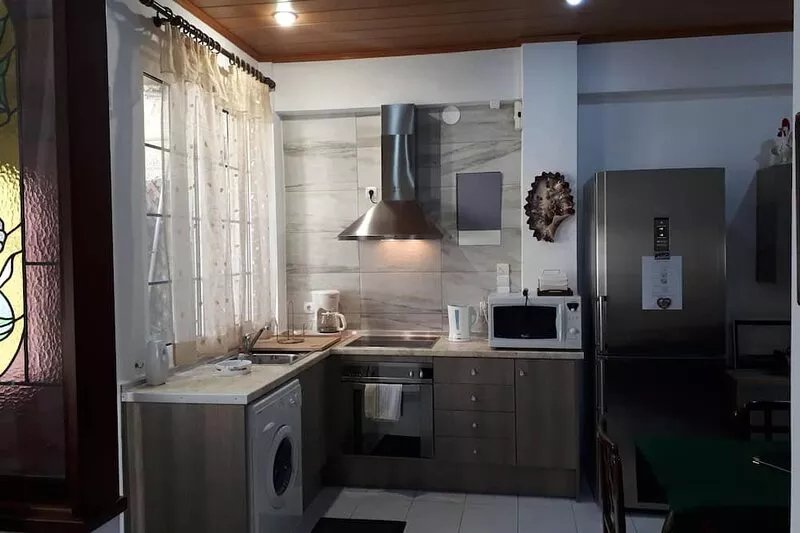 VILLA "NEFELI" - NEXT TO THE PORT OF PIRAEUS