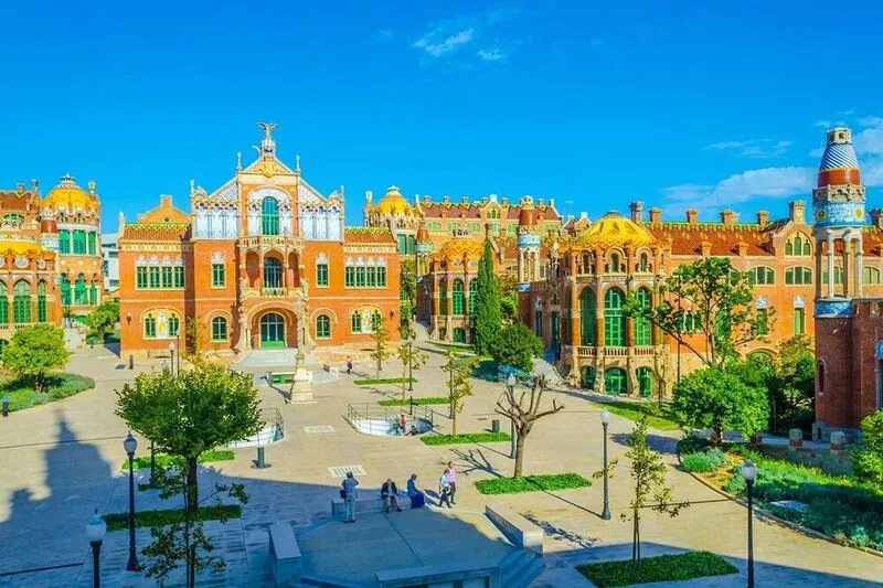 Sant Pau 4 - Superb 3-bedroom apartment in central Barcelona