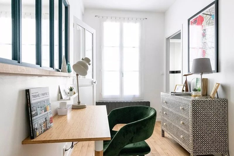 Short / long stay - 2 Rooms + Kitchen + bathroom. Totally renovated