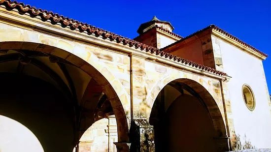 Iglesia De La Santa Cruz