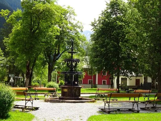 Mehrstockiger Eisenbrunnen in Alt-Bockstein