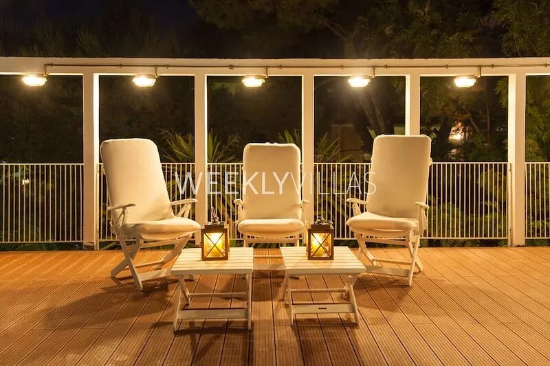 Villa Sitges Tupinetti. 100m /beach. Renovated. Cozy Garden by Weekly Villas