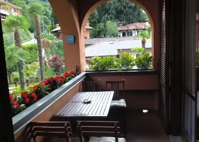 Apartment with Wifi, residential area, the peaceful and flowering of Stresa