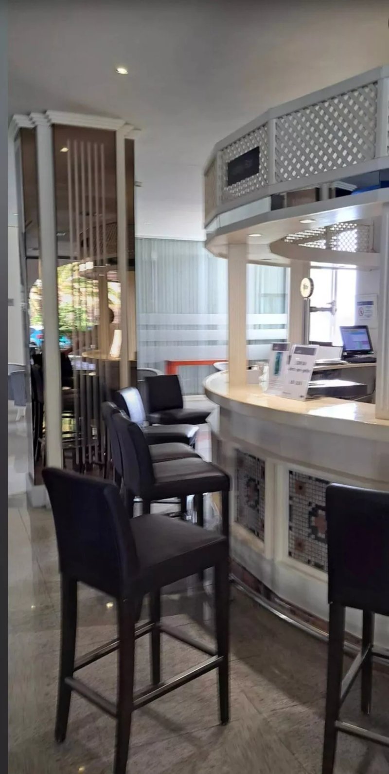 Lobby Bar