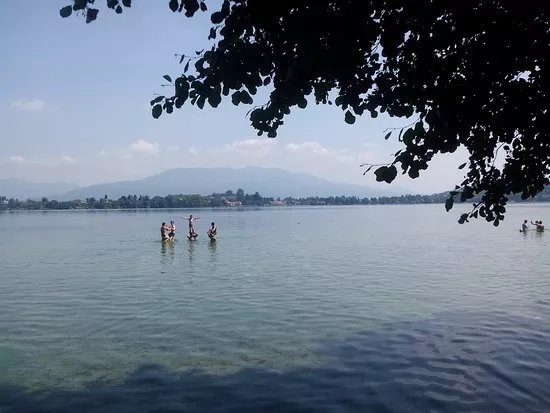Lago di Monate