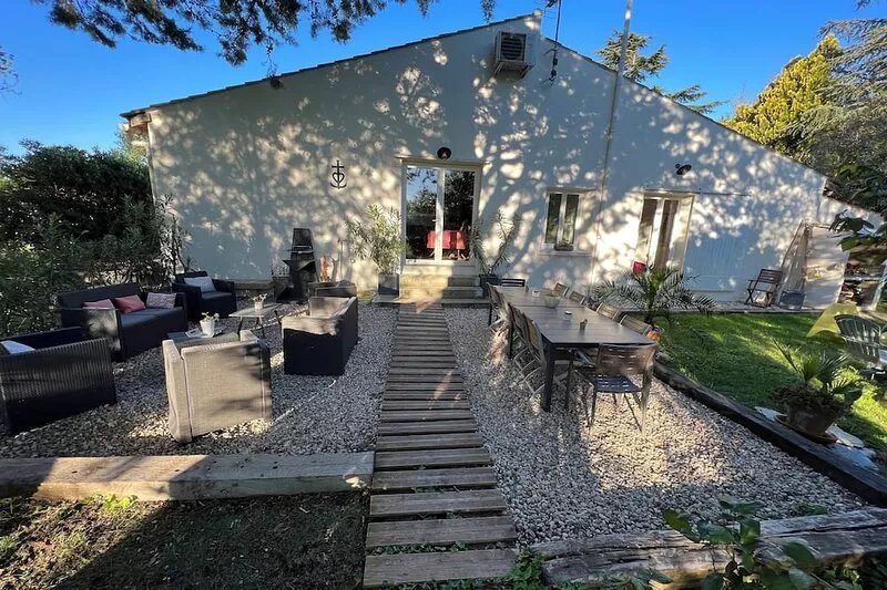 "Aux Prés des Lones"® small Camargue house, air-conditioned, swimming pool