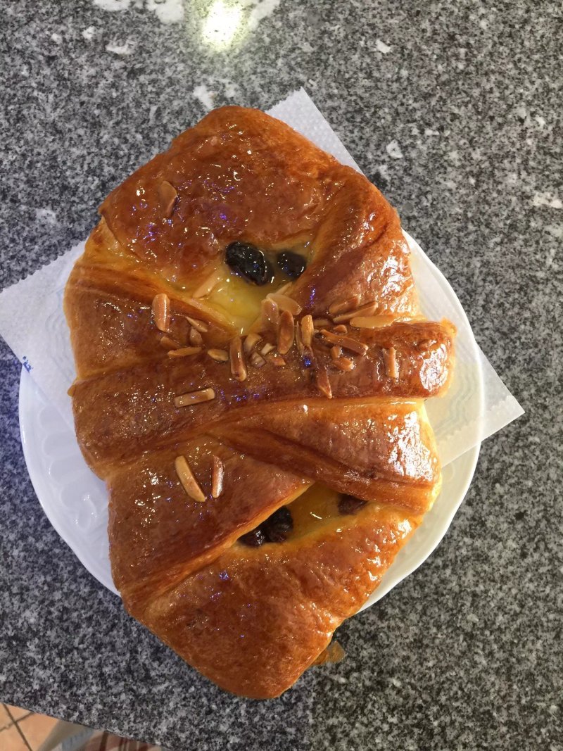 Padaria Pastelaria Pastel Dourado