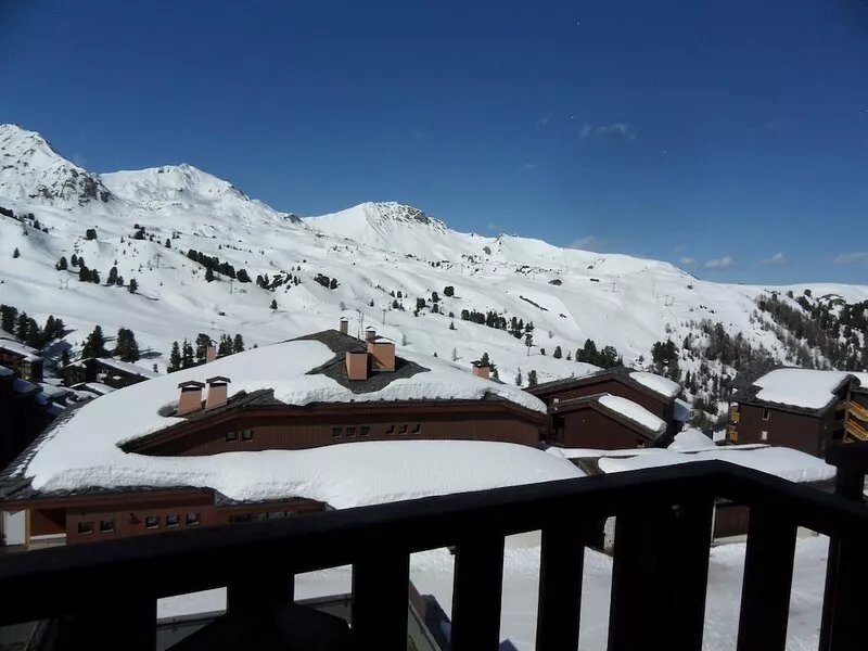 Wonderful duplex in wooden chalet style in Belle Plagne for 6 persons. 3 rooms