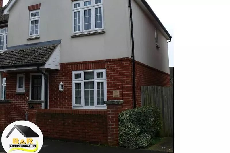 ⭐B and R Serviced Accommodation and Apartments Amesbury⭐ Barnard house