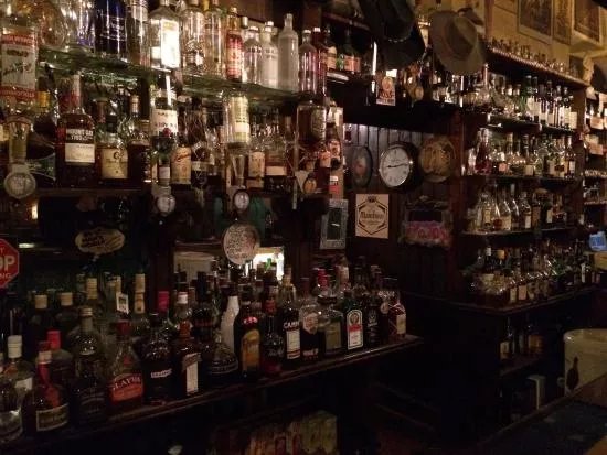 Plato's Bar