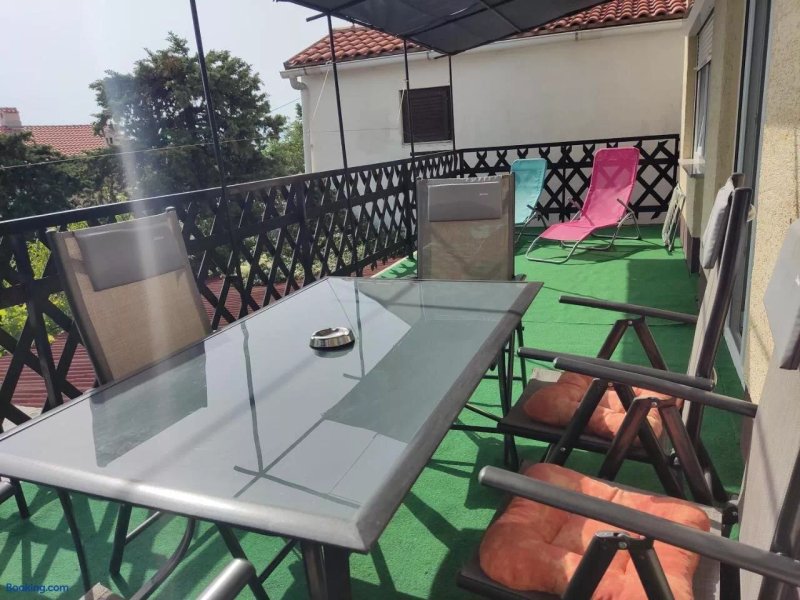 Apartment With Big Terrace Dramalj