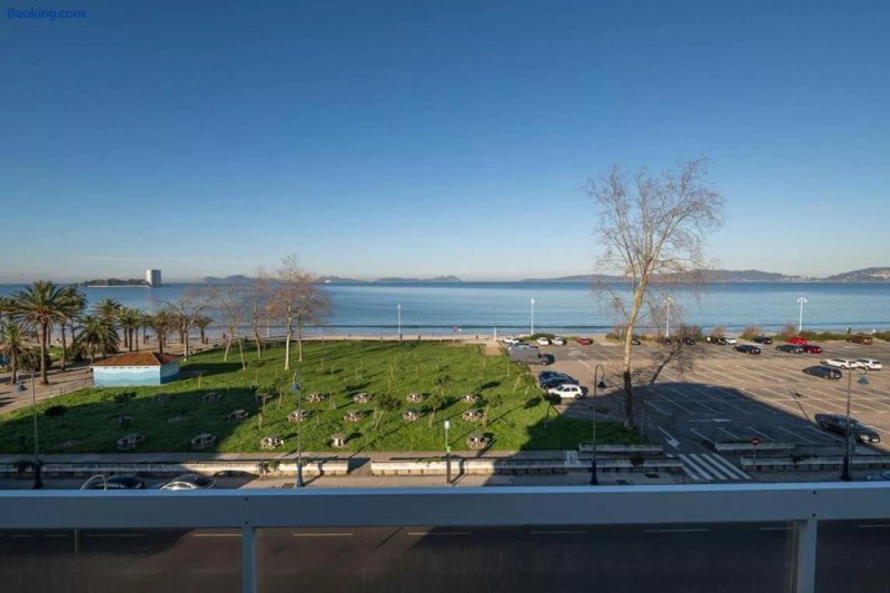 Primera Linea Playa Samil Costa 57 Garaje A Estrenar